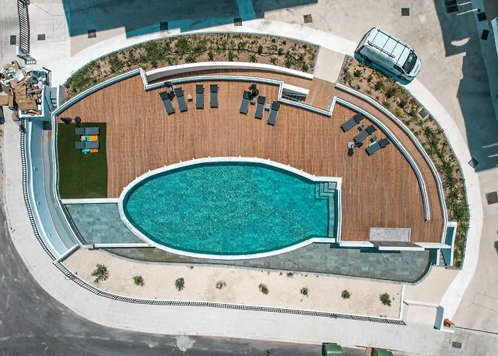 Carisa Elysium Λάρνακα