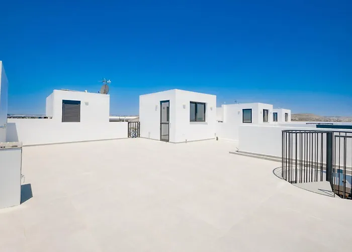 Carisa Elysium Λάρνακα