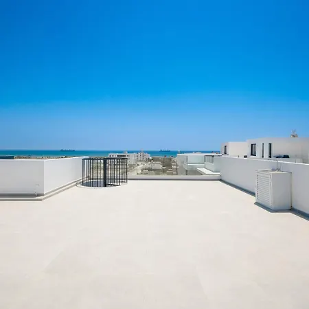 Carisa Elysium * Larnaca