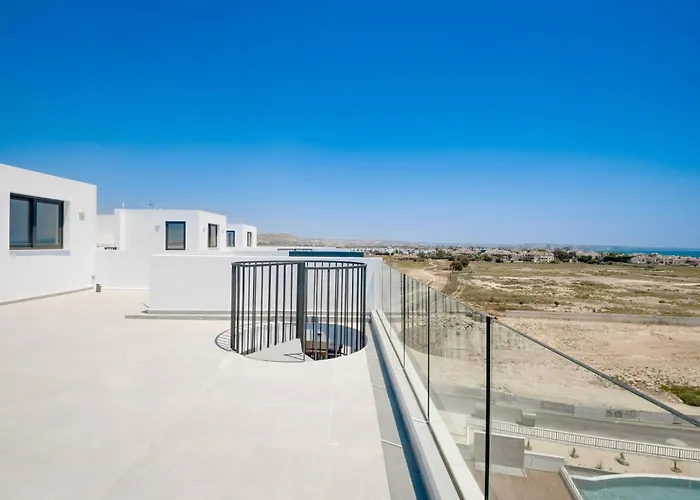 Carisa Elysium Apartment *