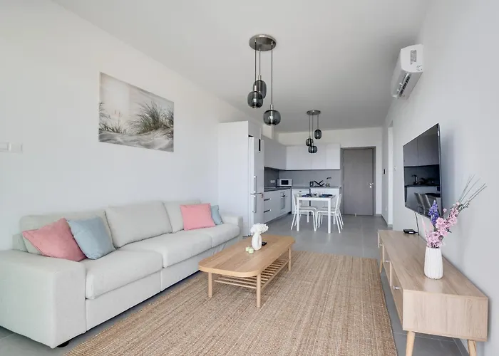 Carisa Elysium Apartment