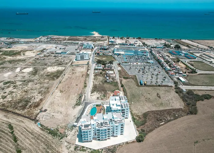 Carisa Elysium Lárnaca