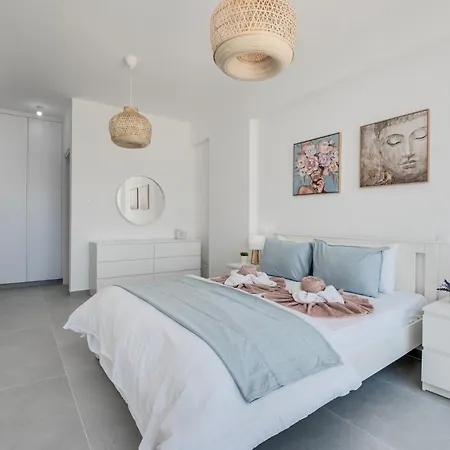 Carisa Elysium شقة لارنكا